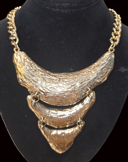 Articulated Statement Bid Necklase Set