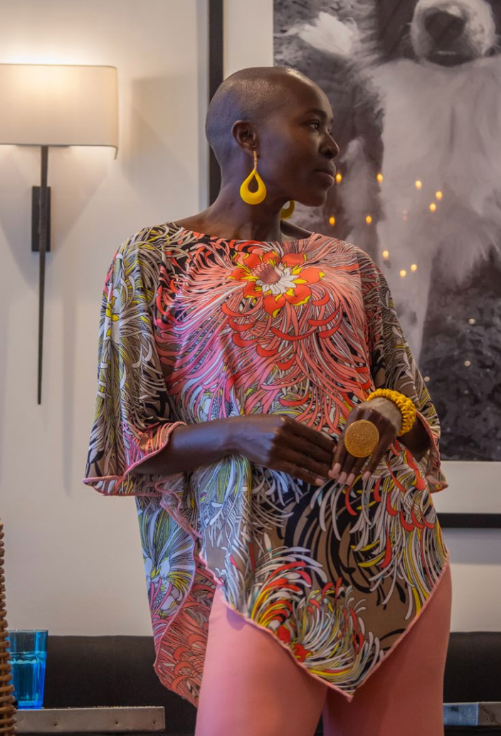 V-Point Printed Tunic Top